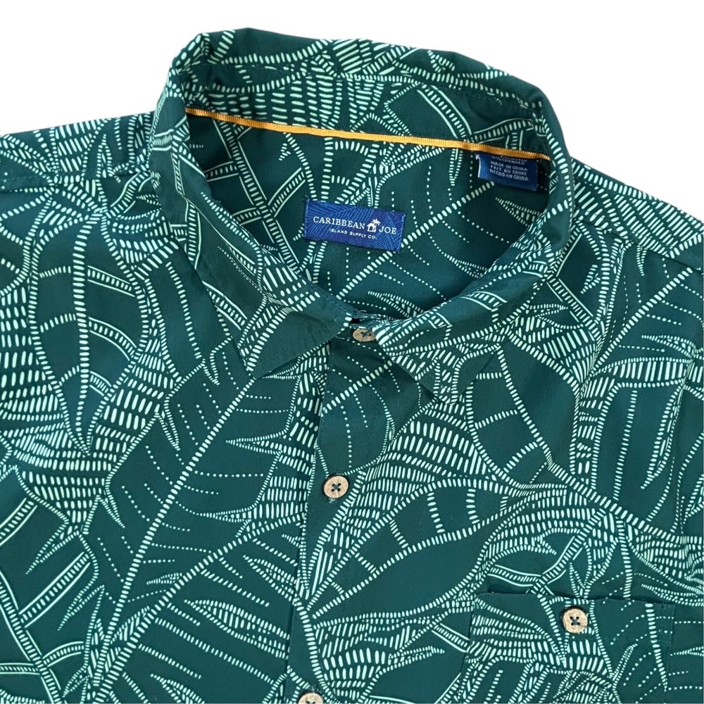 Caribbean Joe Mens XL Green Tropical Palm Leaf Short Sleeve Button Down Shirt